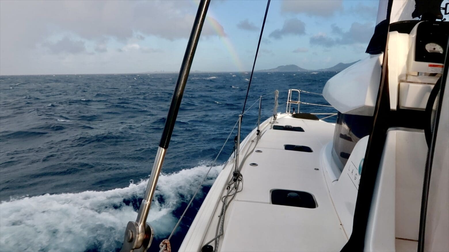 Sailing to Saint Martin: 40kn Winds, 8ft Waves, and a Busted Lazy Jack